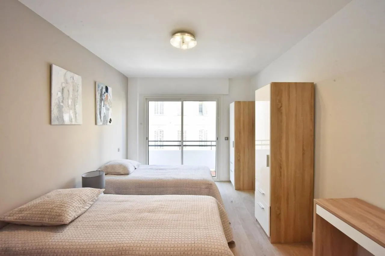 3-Room Apartment In The Heart Of Cannes